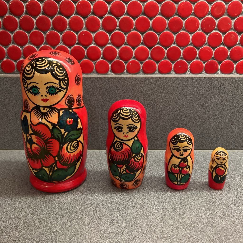 Vintage Matryoshka Nesting Dolls