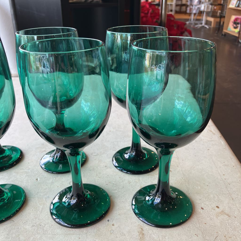 Vintage Set of 8 Green Libbey Wine Glasses