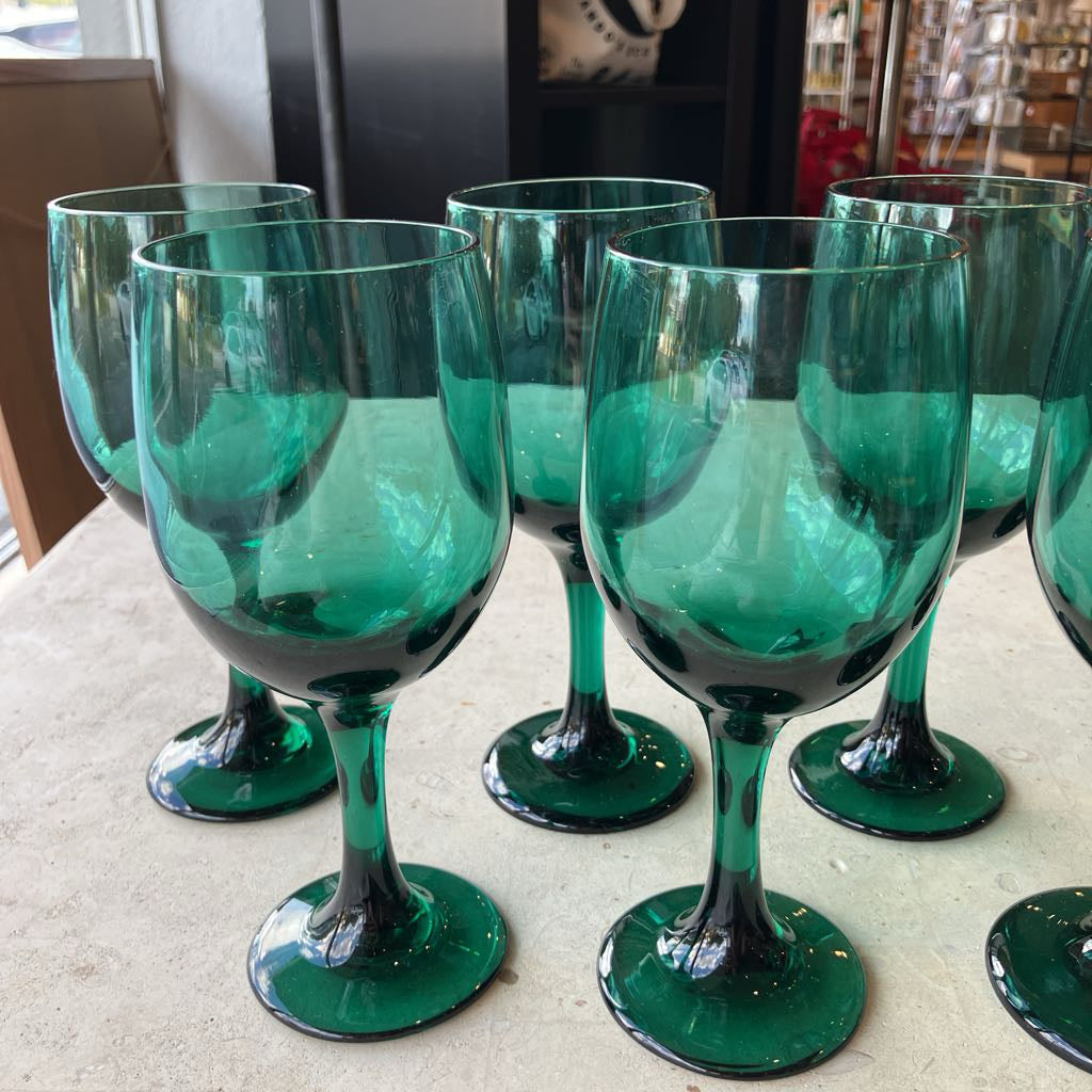 Vintage Set of 8 Green Libbey Wine Glasses