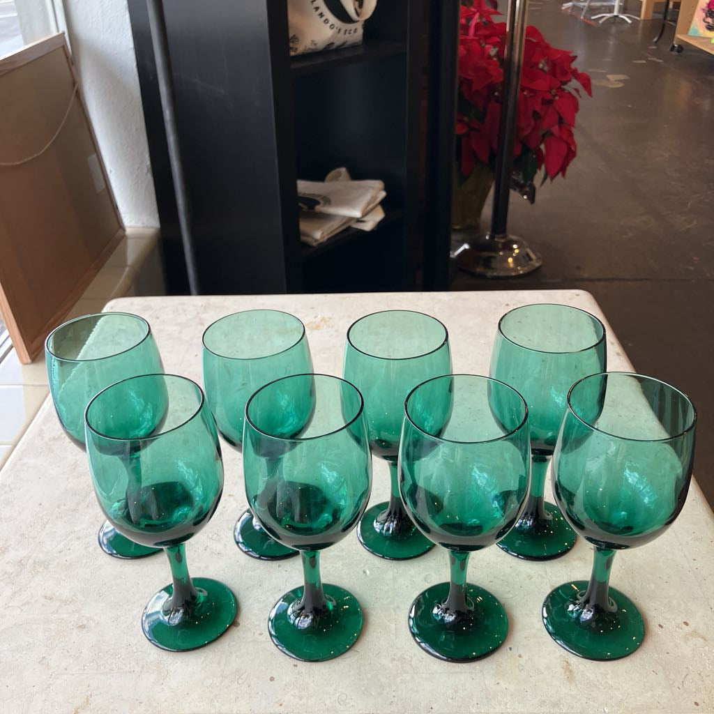 Vintage Set of 8 Green Libbey Wine Glasses