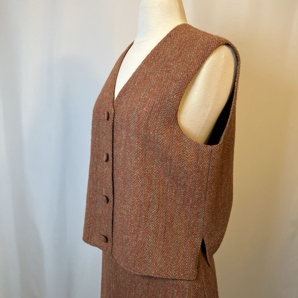 Brown textured vest on a mannequin against a neutral background