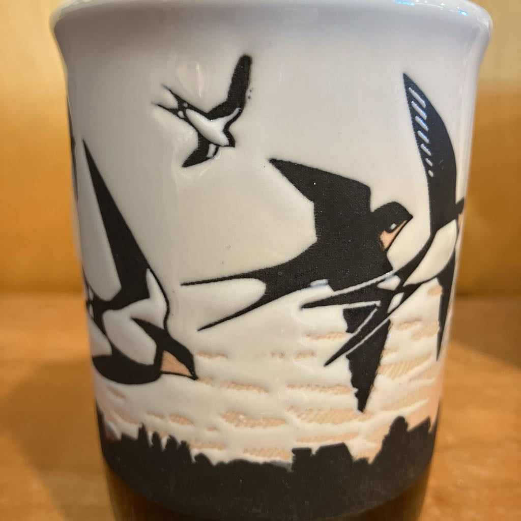 Vintage Set of 2 Swallowtail Kite Mugs