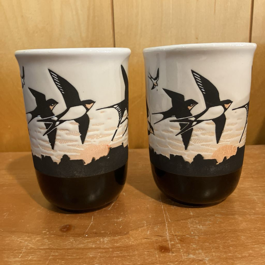 Vintage Set of 2 Swallowtail Kite Mugs