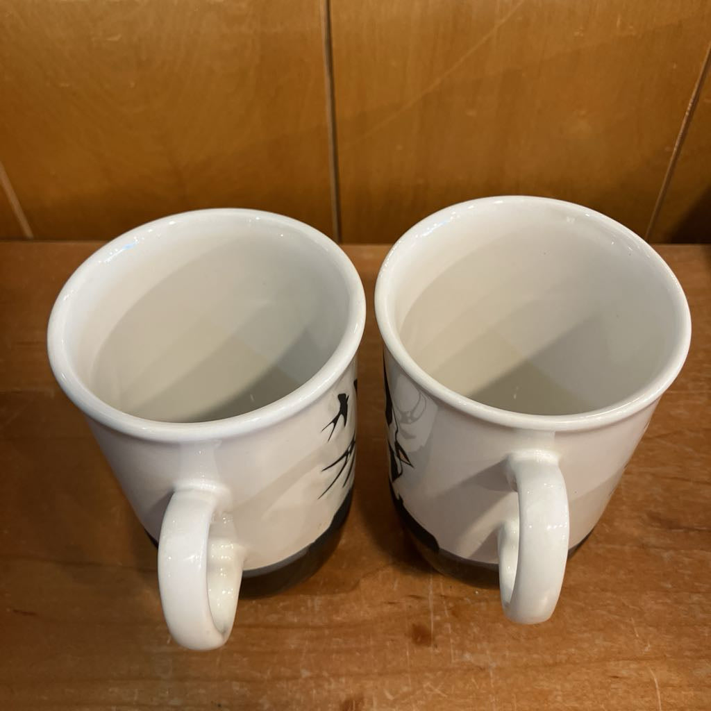 Vintage Set of 2 Swallowtail Kite Mugs