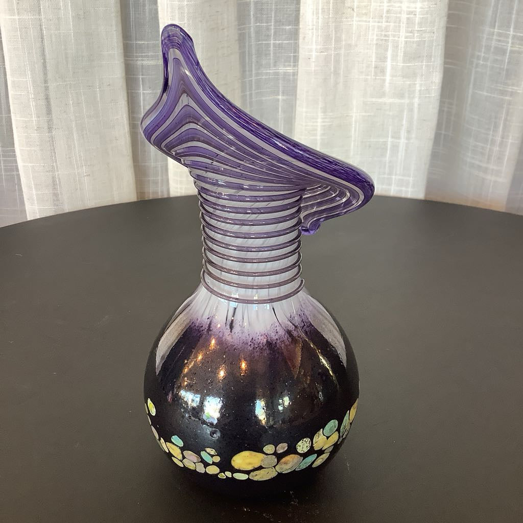 Vintage Handblown Art Glass "Jack in the Pulpit" Style