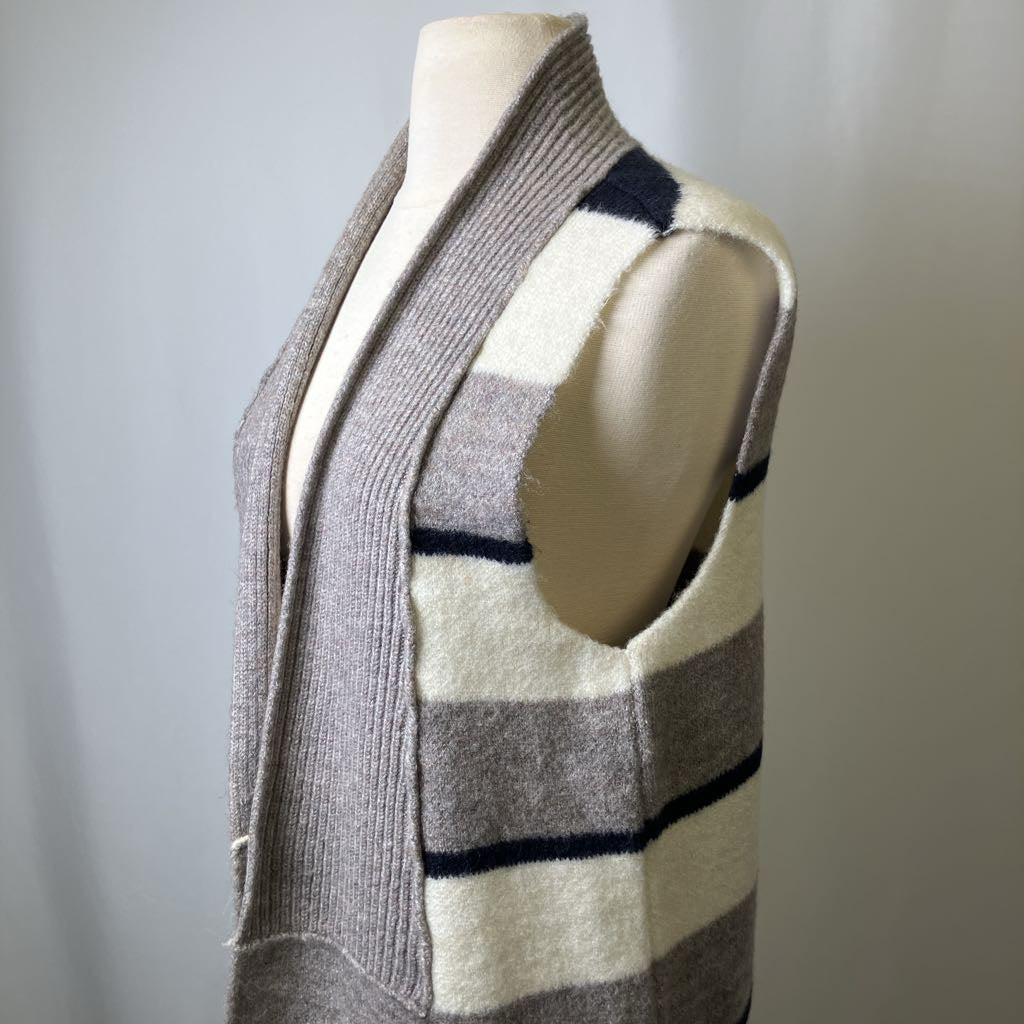 Anthro Vest Knit Gray, White and Black
