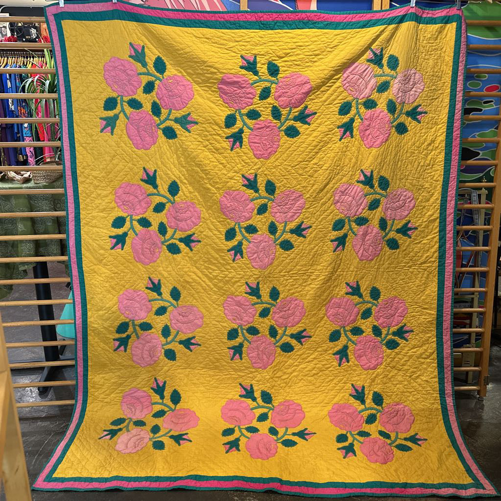 Vintage Handmade Quilt Featuring Floral Applique Work (Queen)
