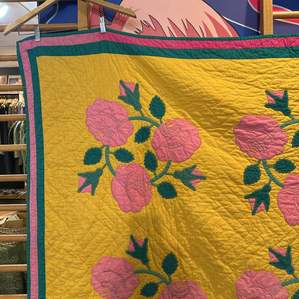 Vintage Handmade Quilt Featuring Floral Applique Work (Queen)