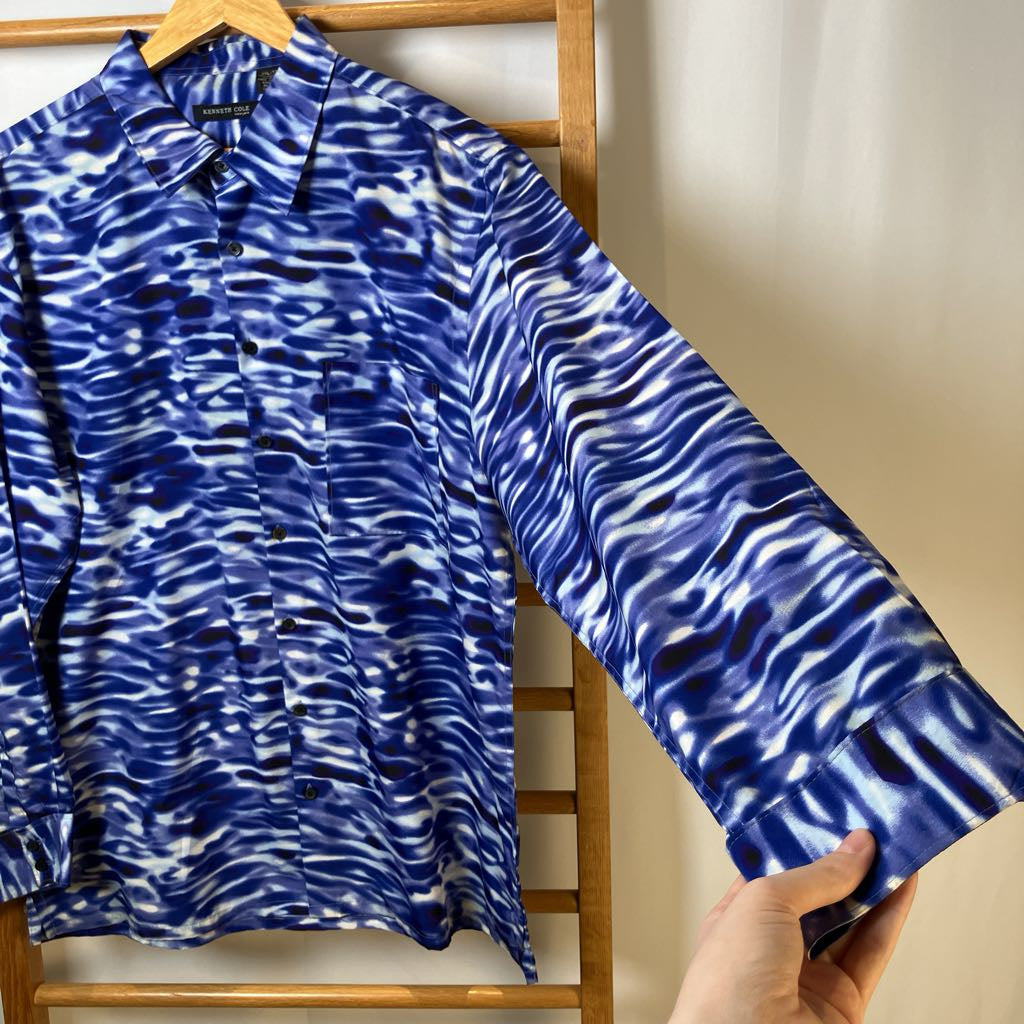 1990s Kenneth Cole Mens Blue Water Button Down Shirt