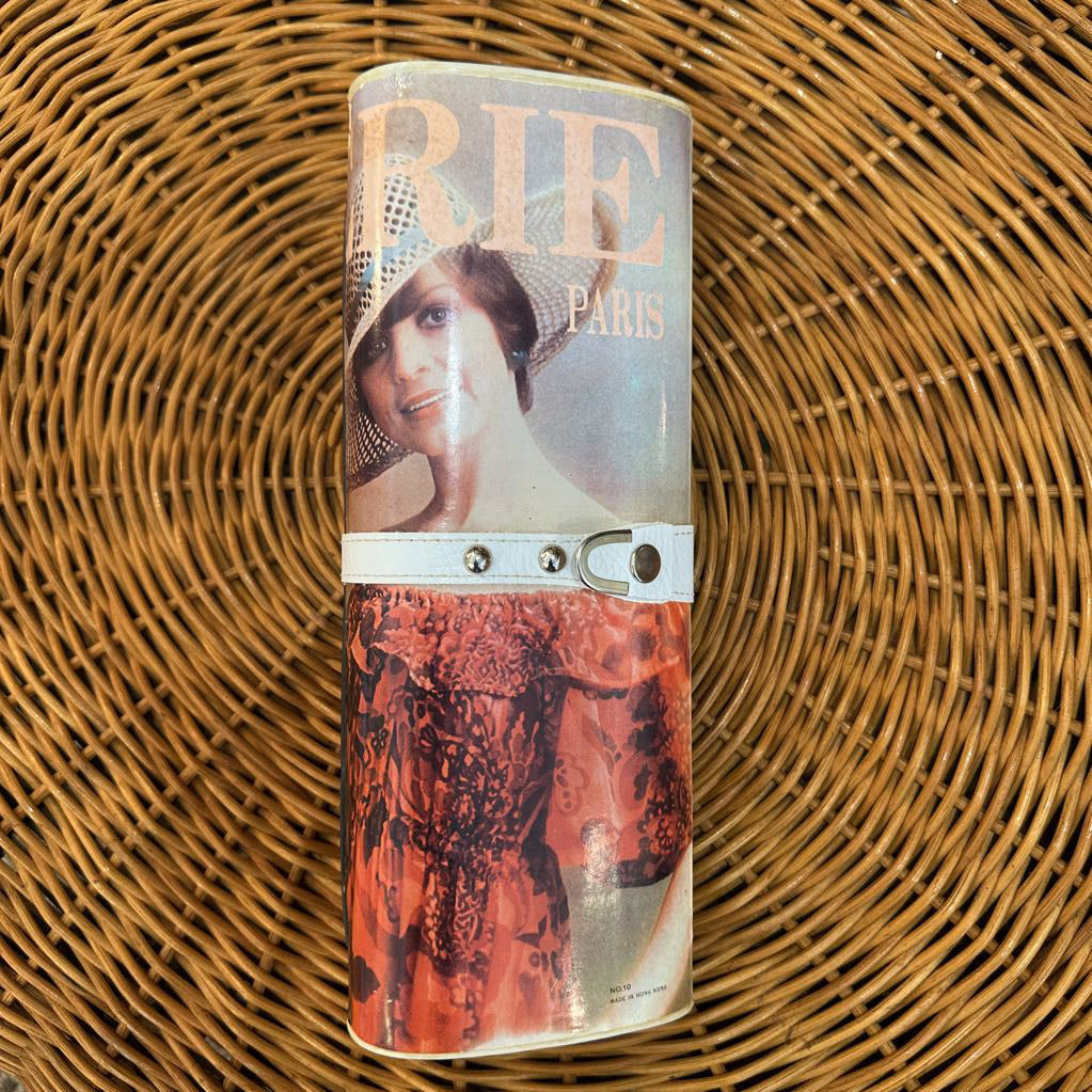 1970s Vintage Cherie Paris Magazine Clutch