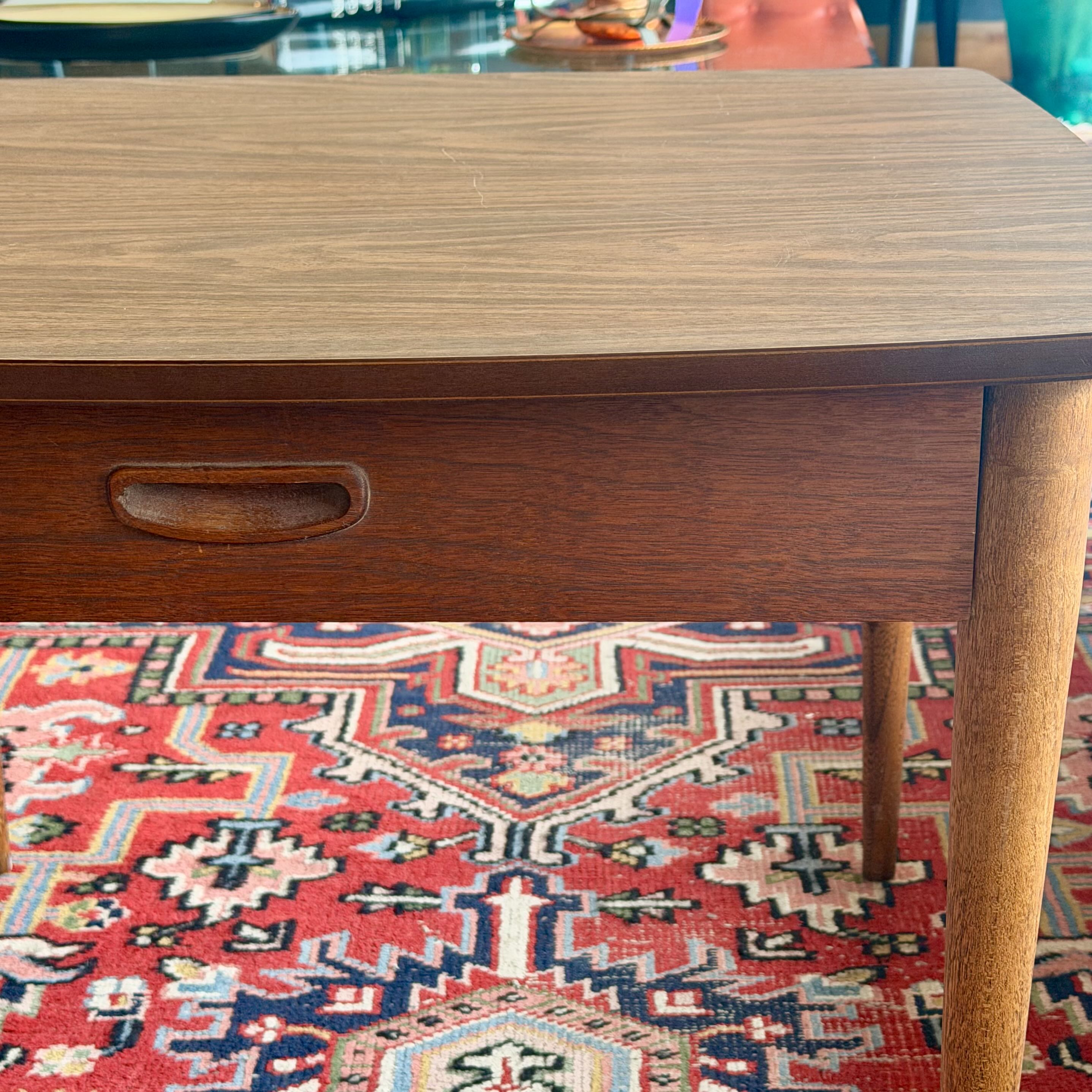 Lane Mid Century Modern Single Drawer Walnut End Table