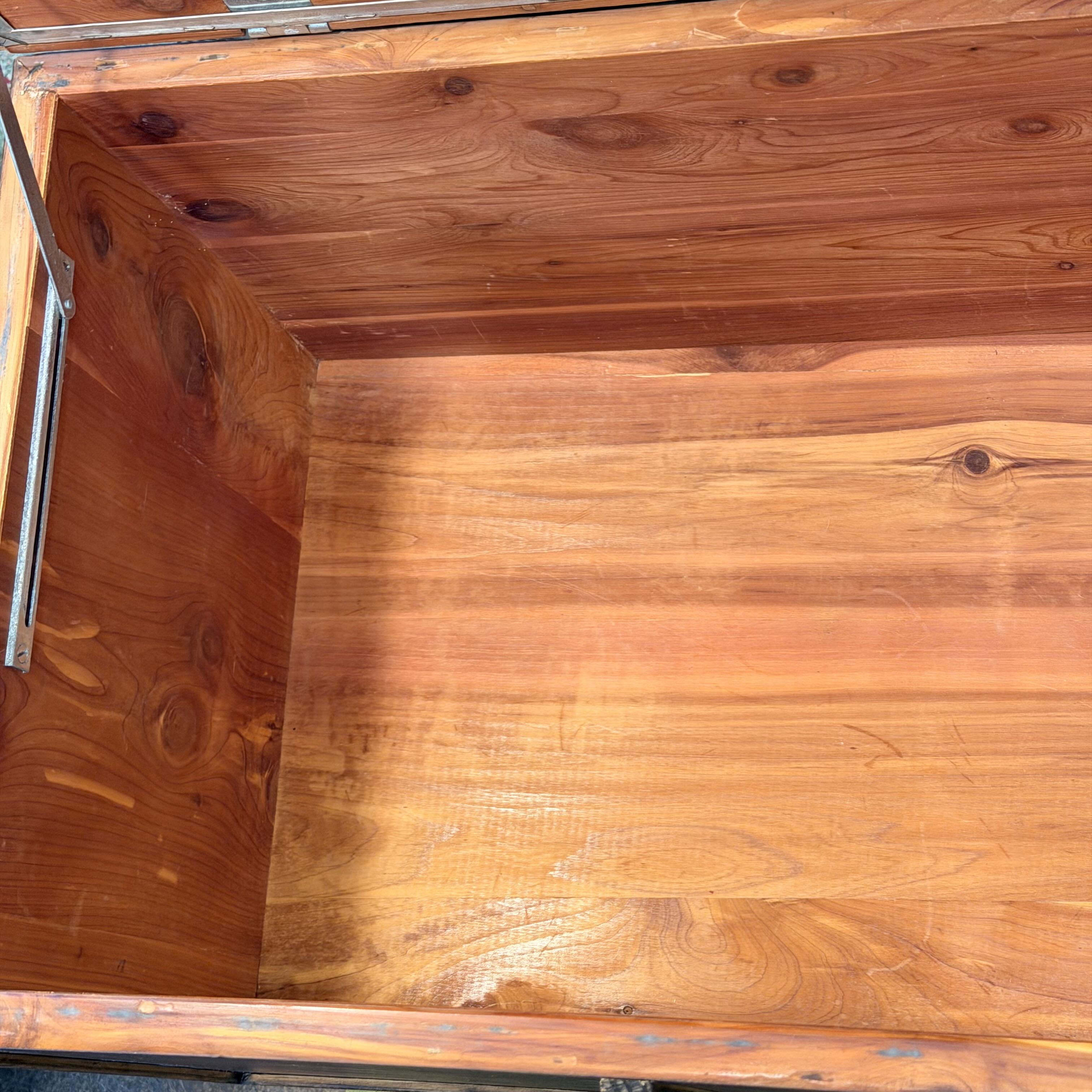 Mid Century Lane Cedar Chest w/ Brass Hardware
