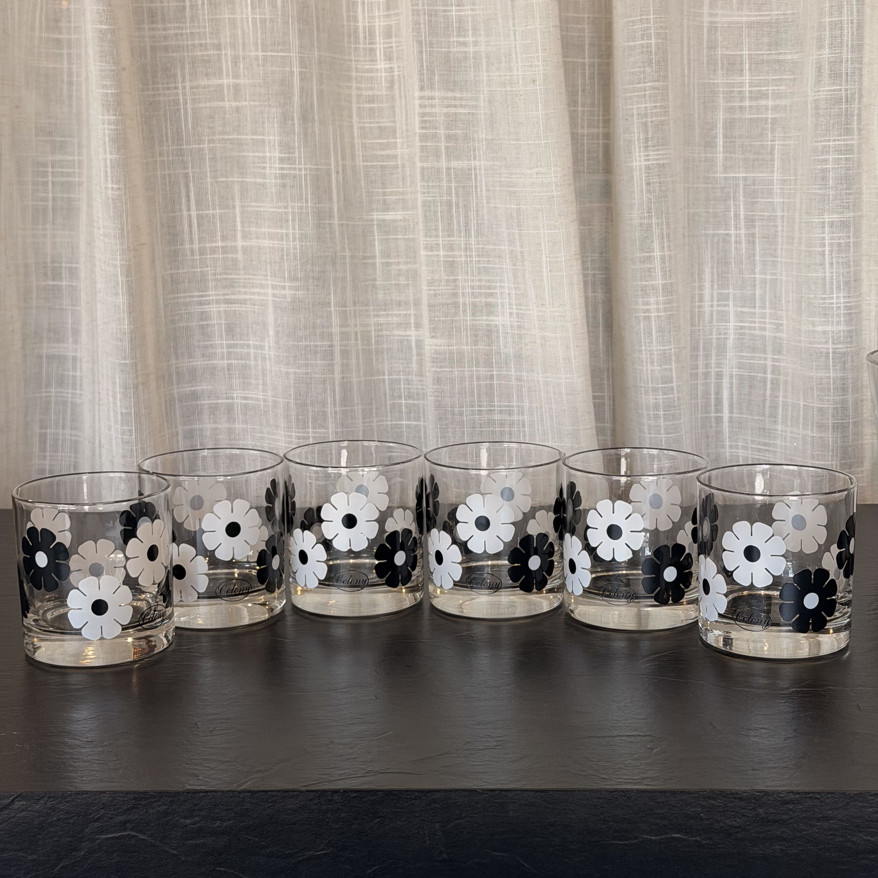 Colony Black and White Floral Bar set