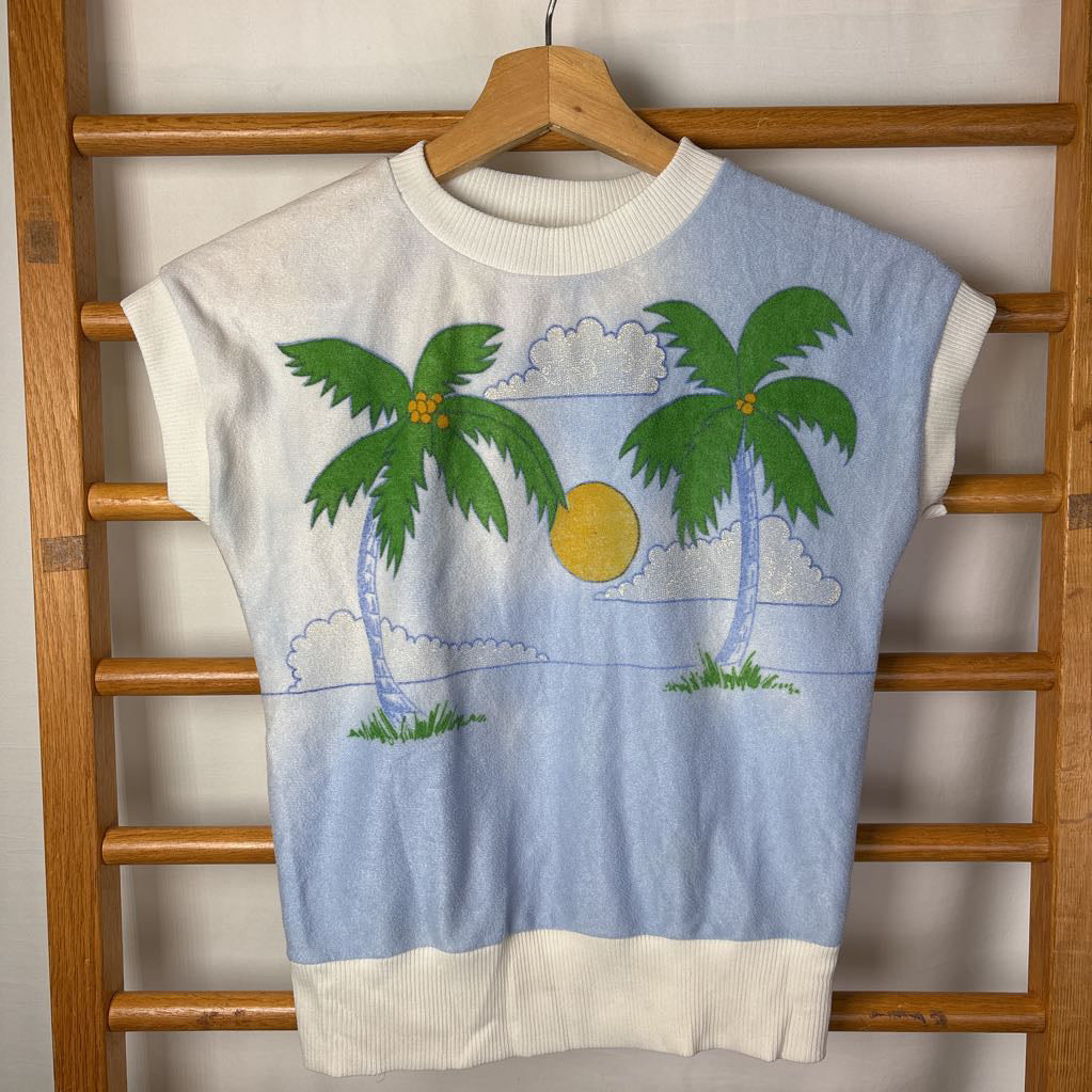 1970s Sleeveless Beach Shirt