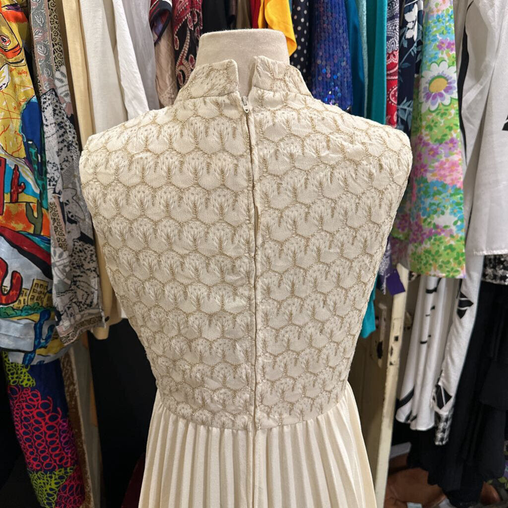 1960s Sleeveless Pleated Midi w/ Woven Gold