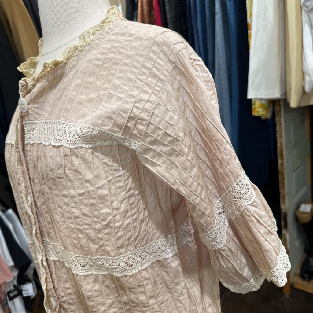 1950s Lacy Button-Up Top