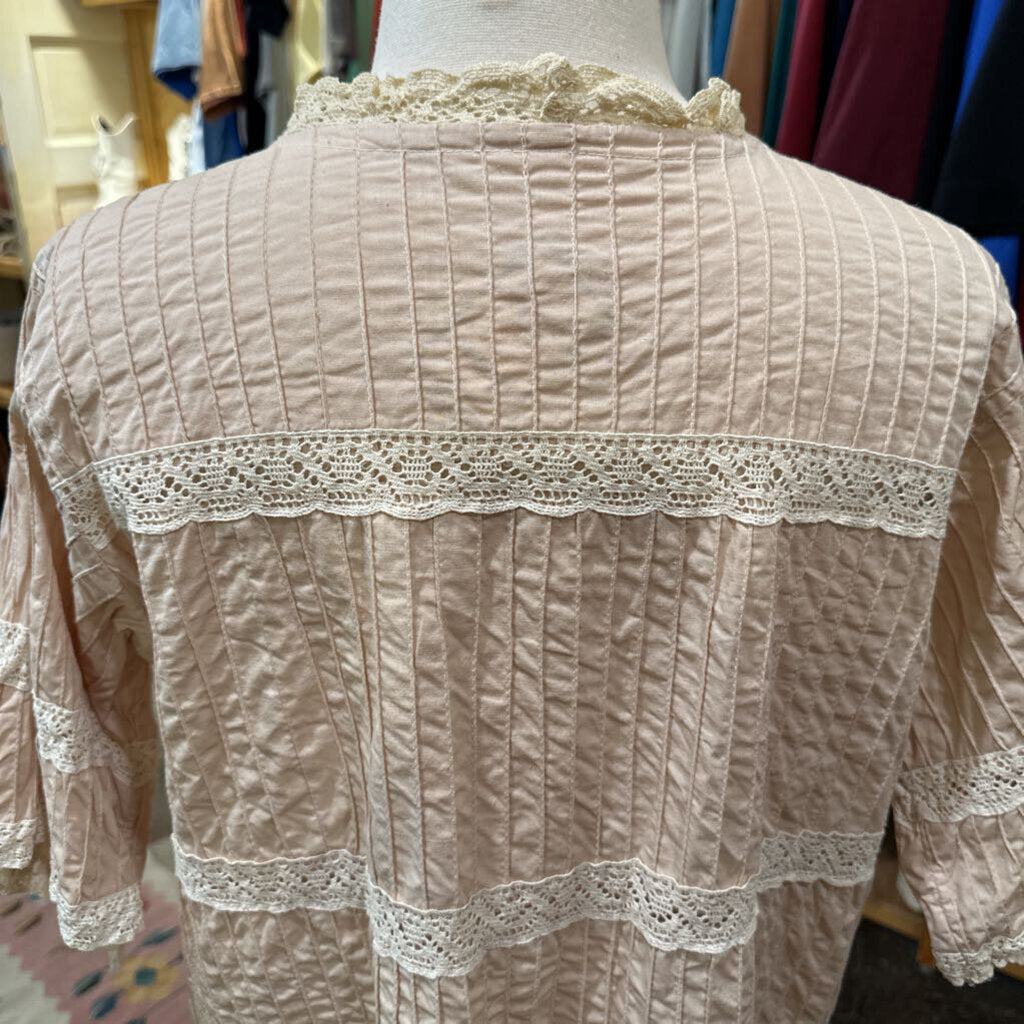 1950s Lacy Button-Up Top