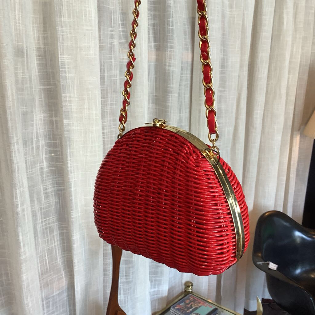 Amazing vintage red basket purse