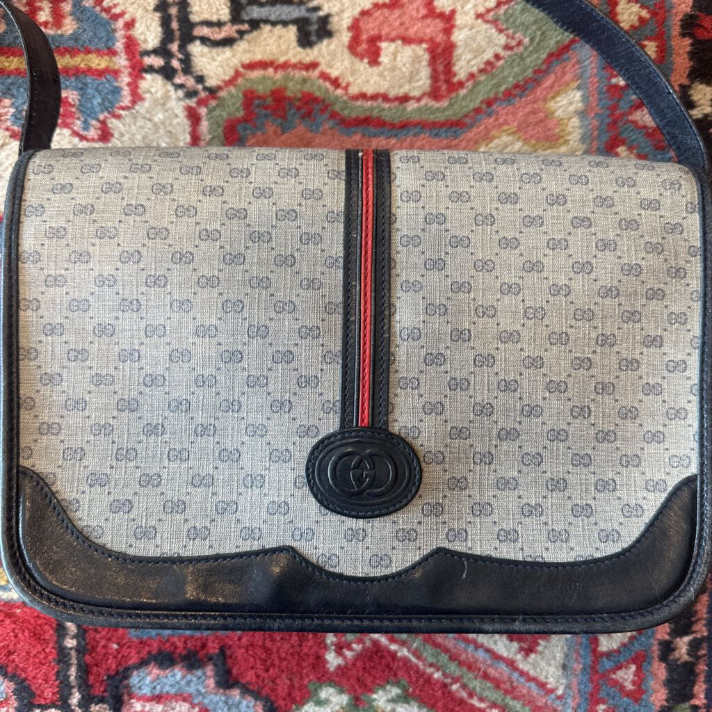 Authentic vintage Gucci logo crossbody handbag Navy Blue