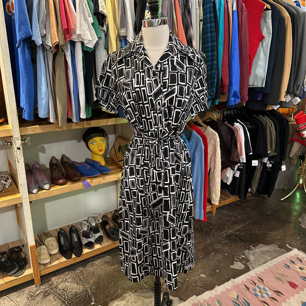 1970s Black & White Mod Print Midi w/ Belt by Ship n Shore