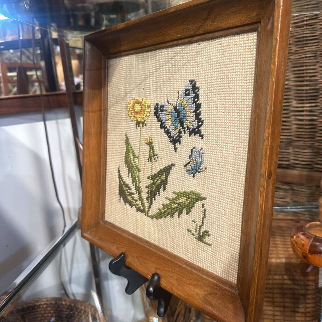ヨーロッパアート　額縁セット　NEEDLEPOINT Vintage s-l400.jpg