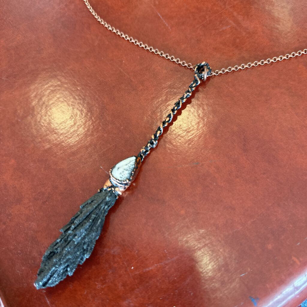 PL231-L Electroformed Black Kyanite Witch Besom Necklace with Dendrite Agate