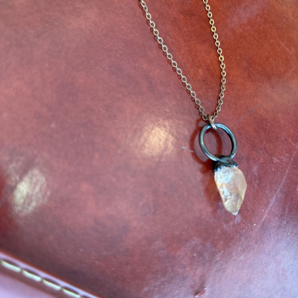 PL237-L Electroformed Hematite Quartz Necklace