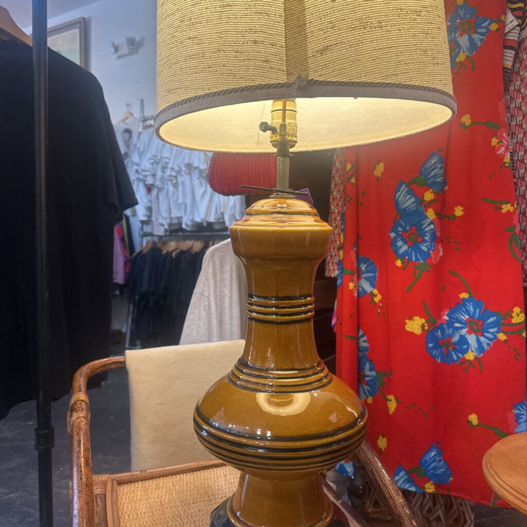 Vintage Mid Century Lamp w Original Shade