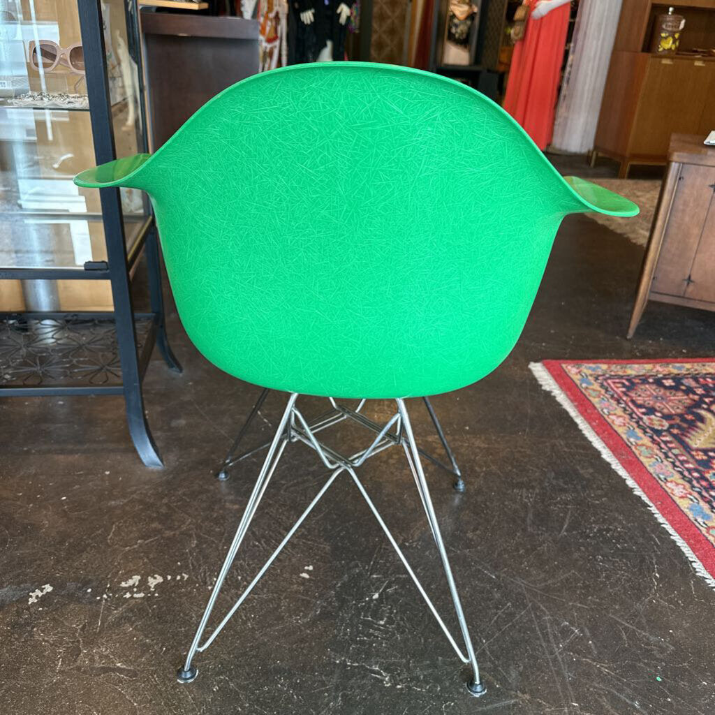 Herman Miller Eames Shell Chair