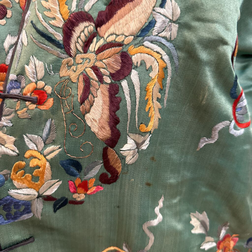 Vintage Traditional Embroidered Kimono