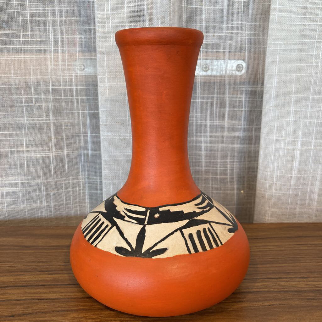 Signed Holt American Indian Pottery