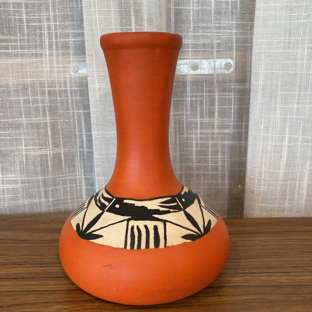 Signed Holt American Indian Pottery