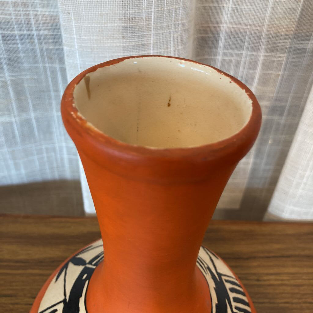 Signed Holt American Indian Pottery