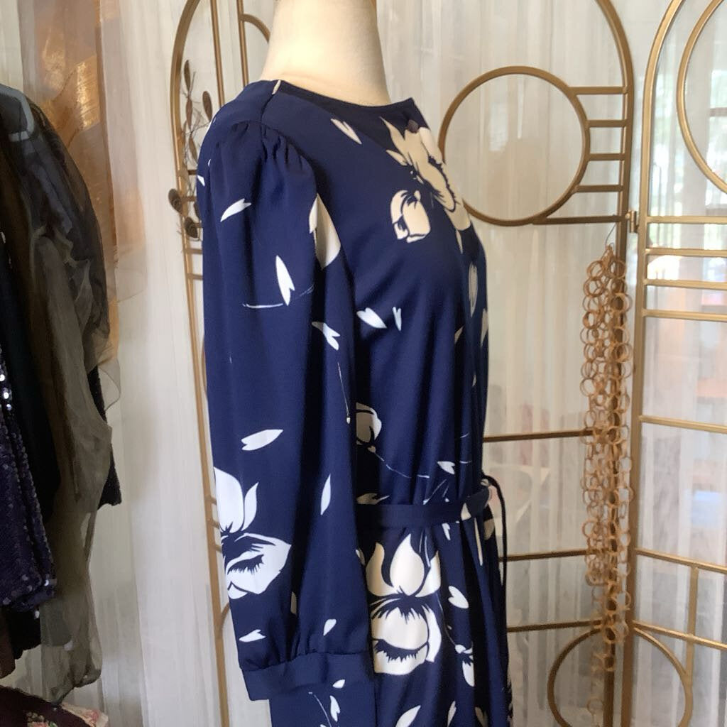 1970s Navy and White Floral Dress with Belt