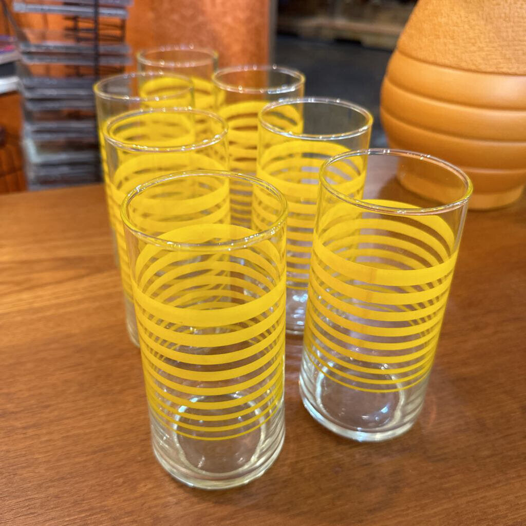 70's Yellow Cups 7pc.