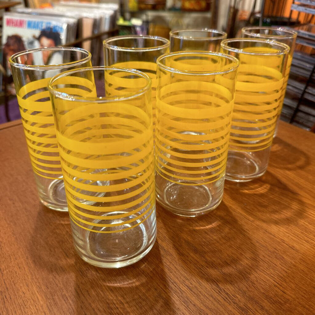 70's Yellow Cups 7pc.