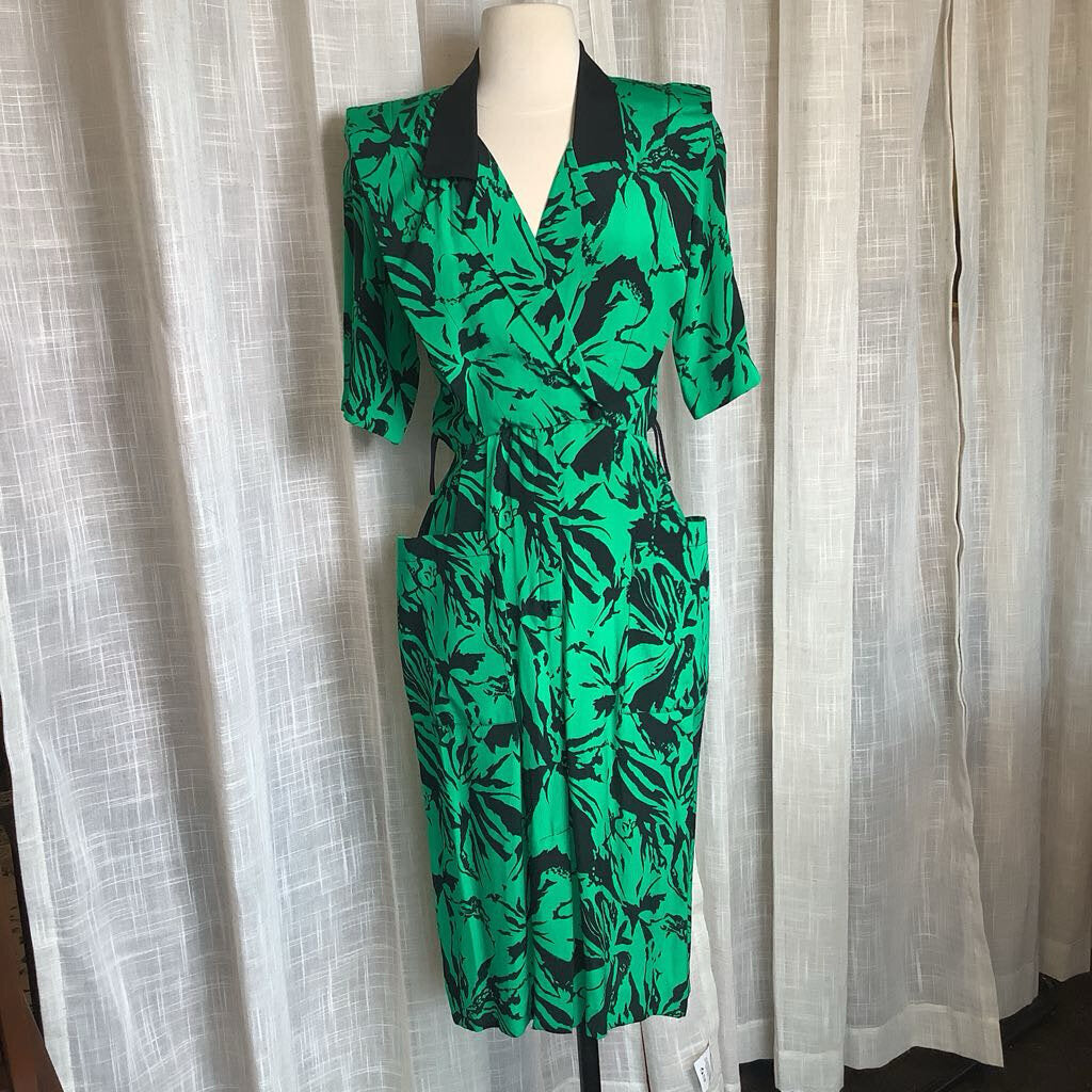 1980s B.B. Petites Rayon Green & Black Dress