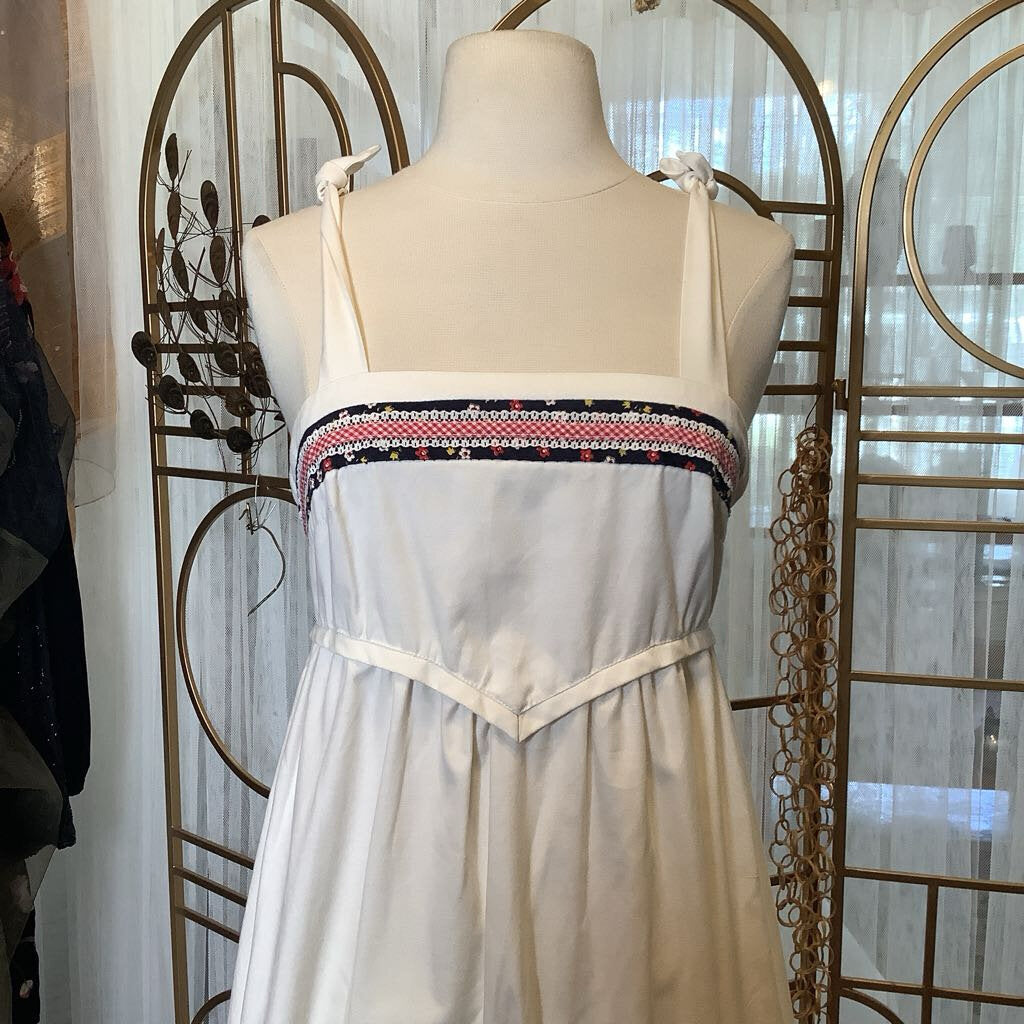 1970s Cream Floral Day Dress