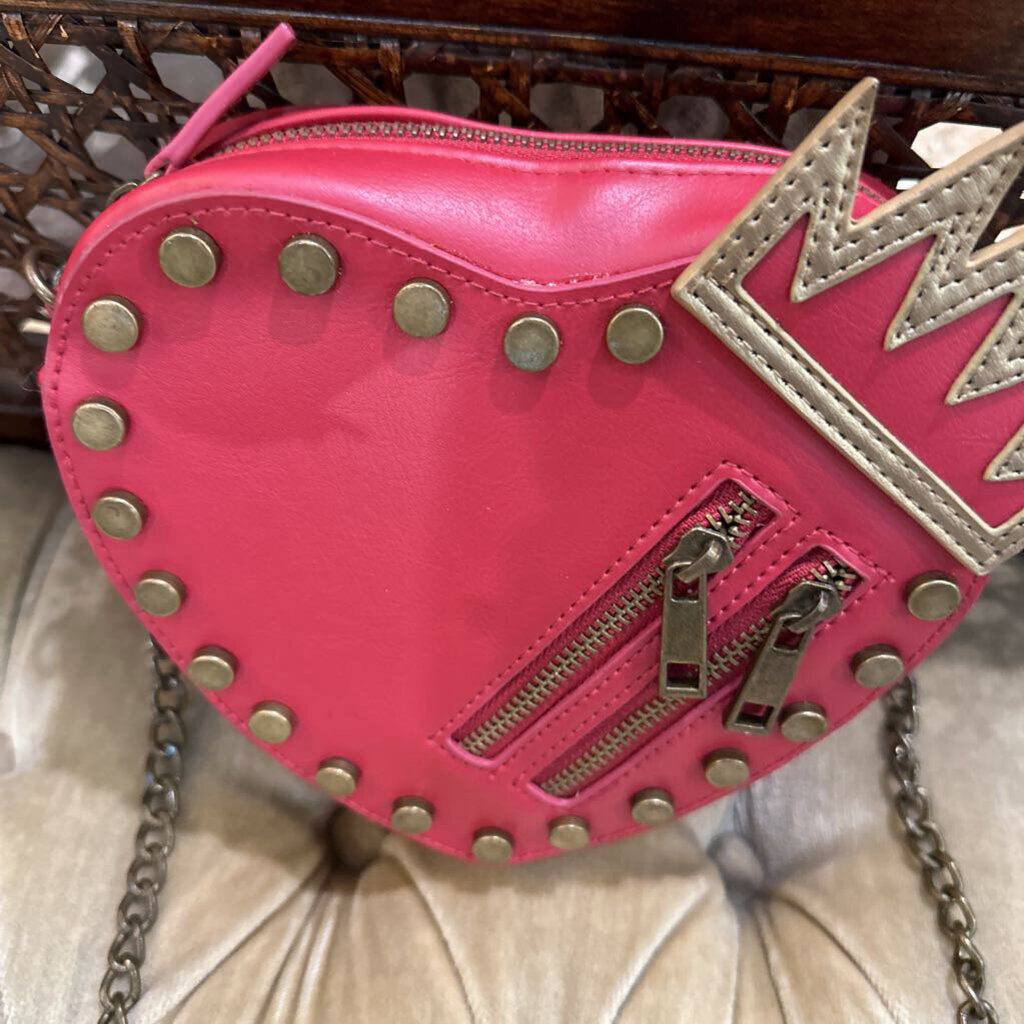 Disney Store Descendants Purse Hand Bag Faux Red Leather Heart Tiara Crown Evie