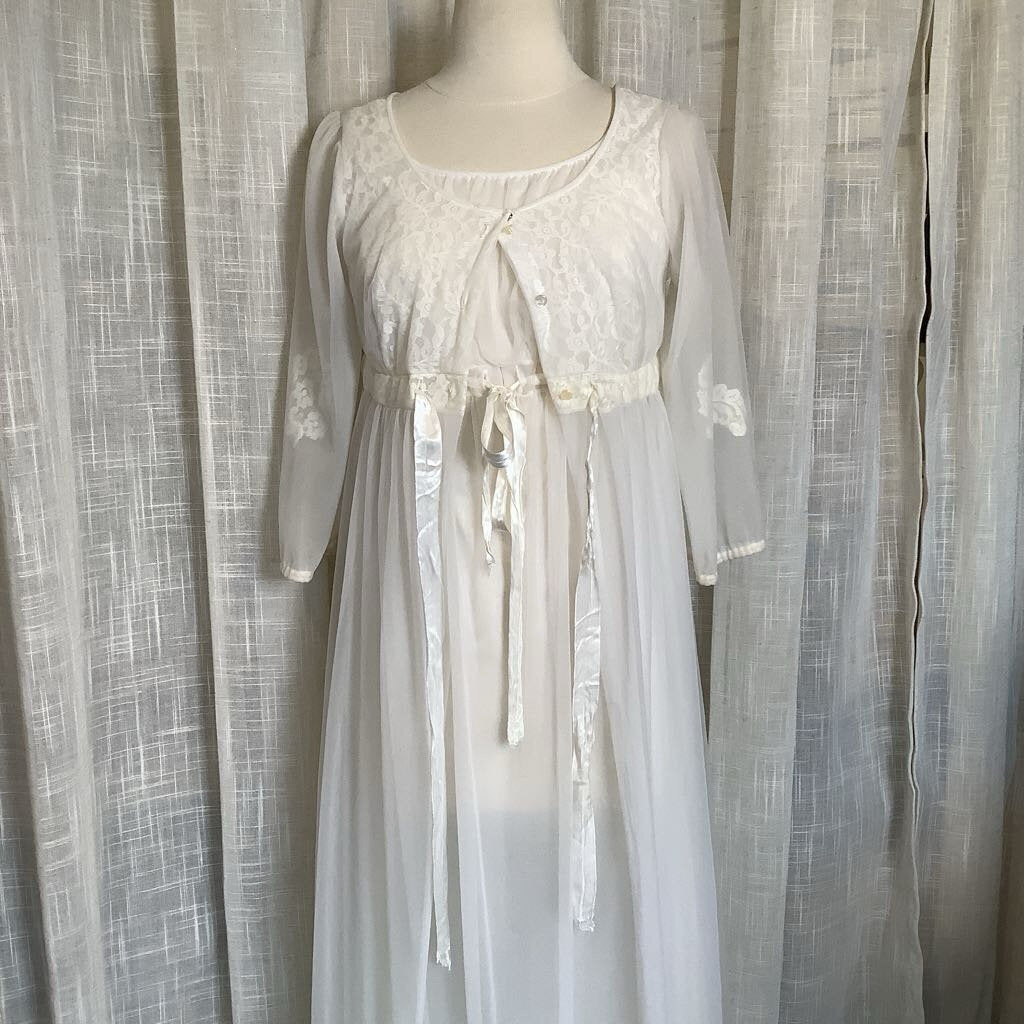 Vtg White Peignoir Set