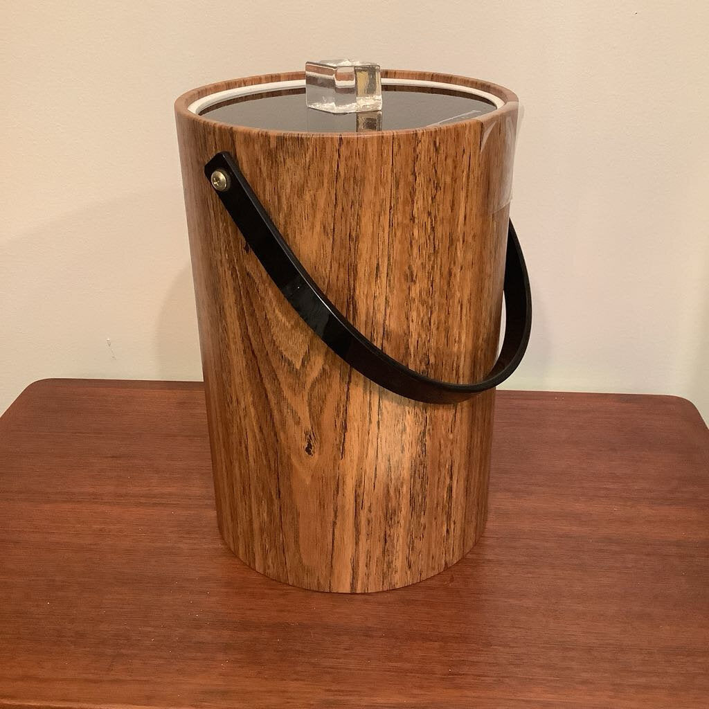 Faux wood Ice Bucket