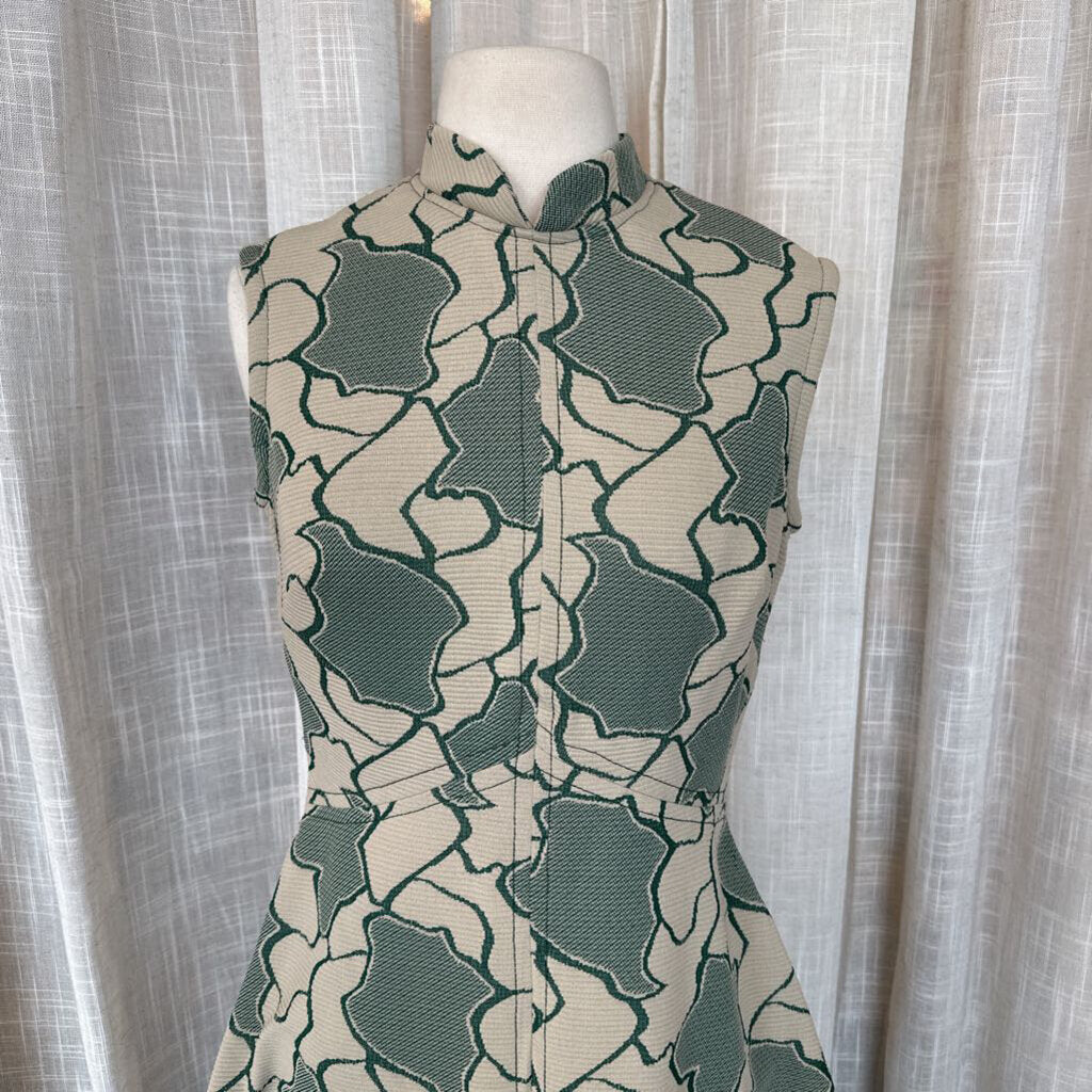 1970s Green Abstract Day Dress