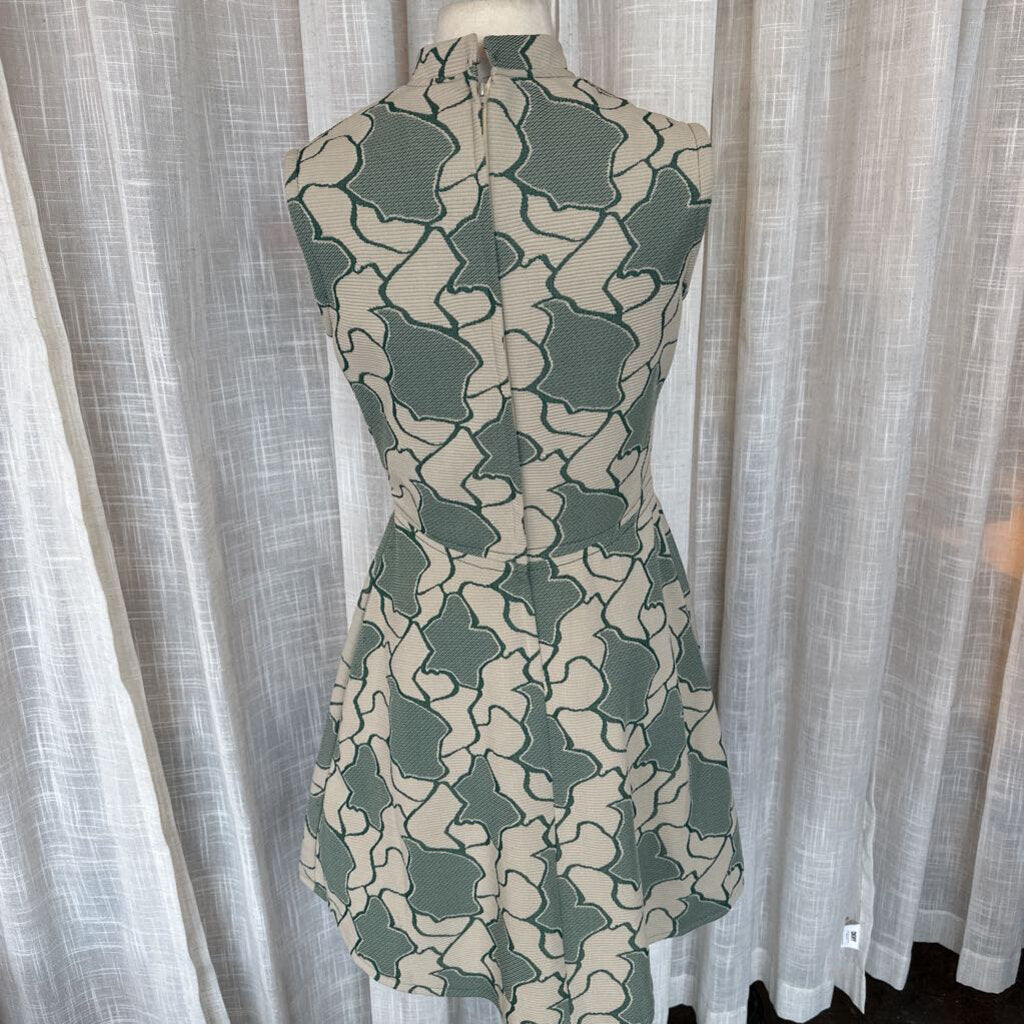 1970s Green Abstract Day Dress