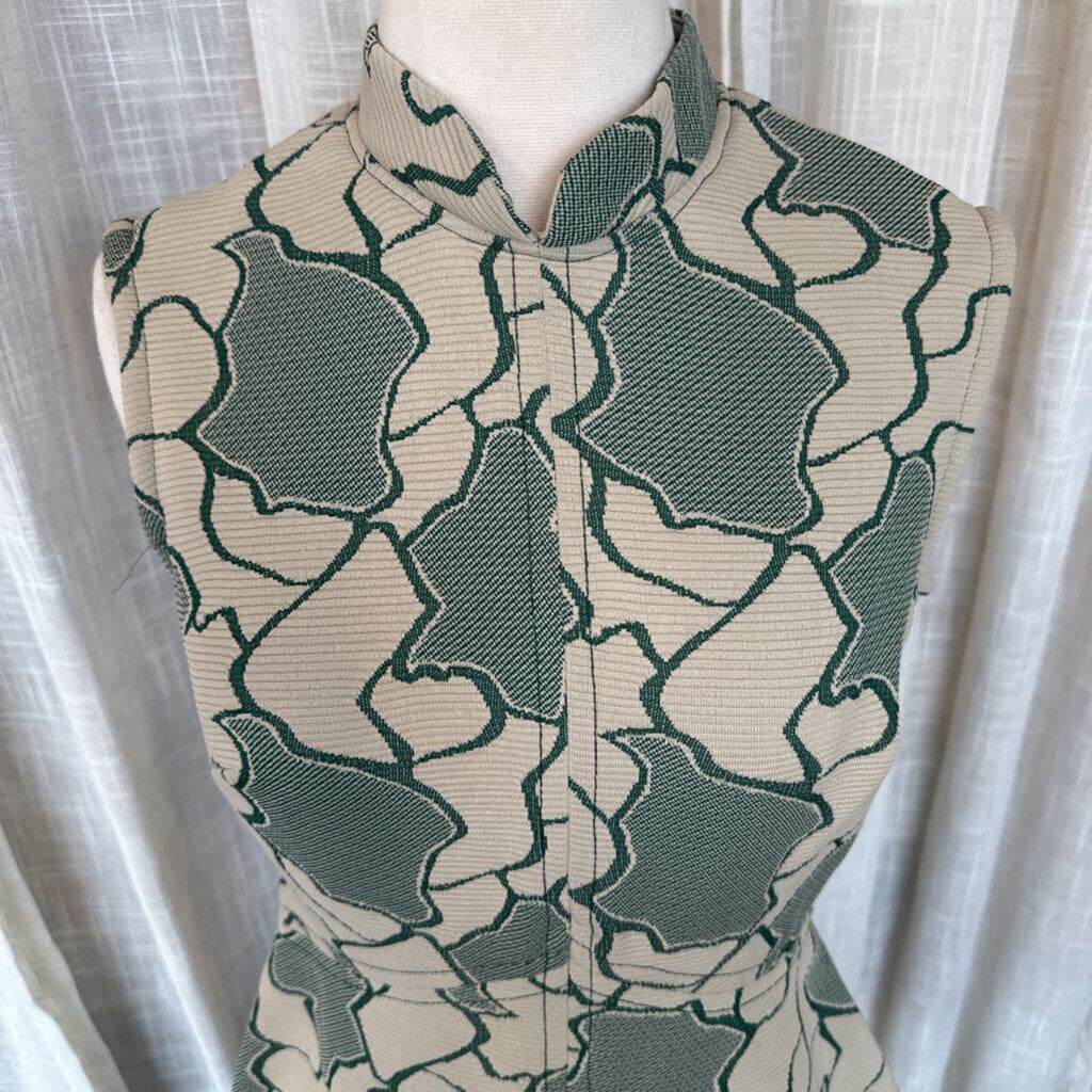 1970s Green Abstract Day Dress