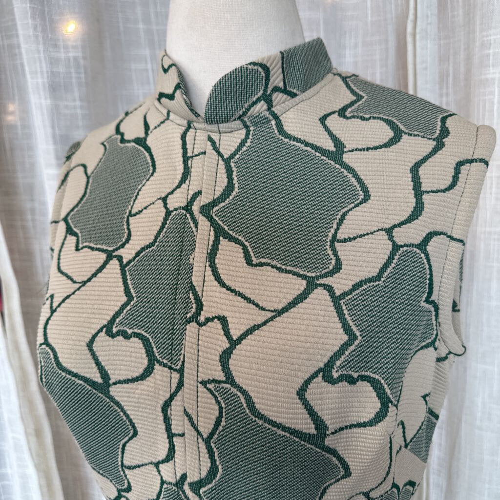 1970s Green Abstract Day Dress