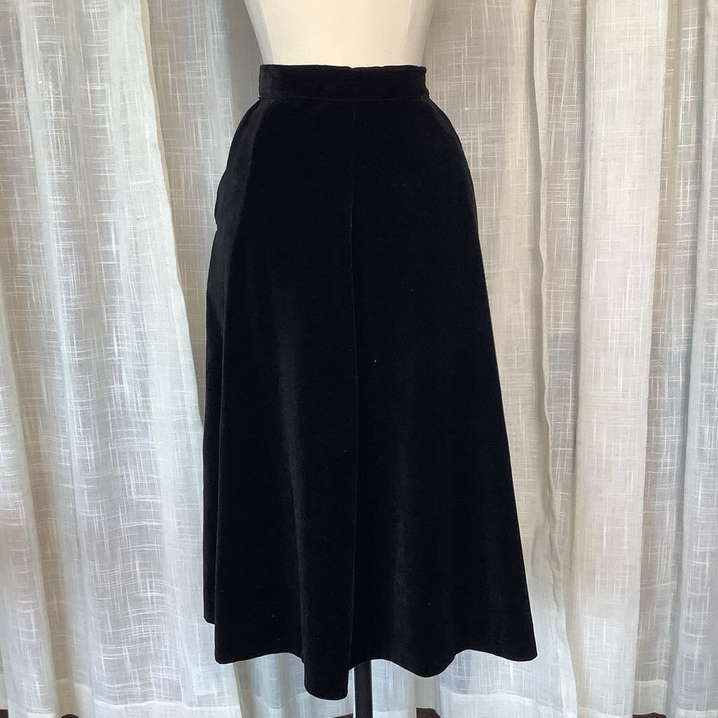 1960s Black Velvet A Line Skirt w/ Pockets