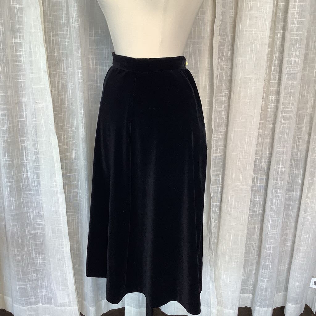 1960s Black Velvet A Line Skirt w/ Pockets