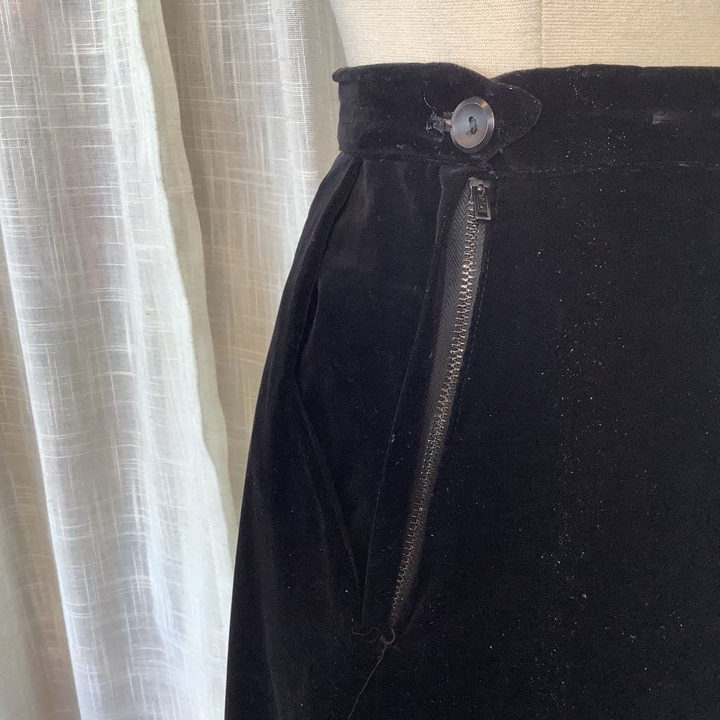 1960s Black Velvet A Line Skirt w/ Pockets