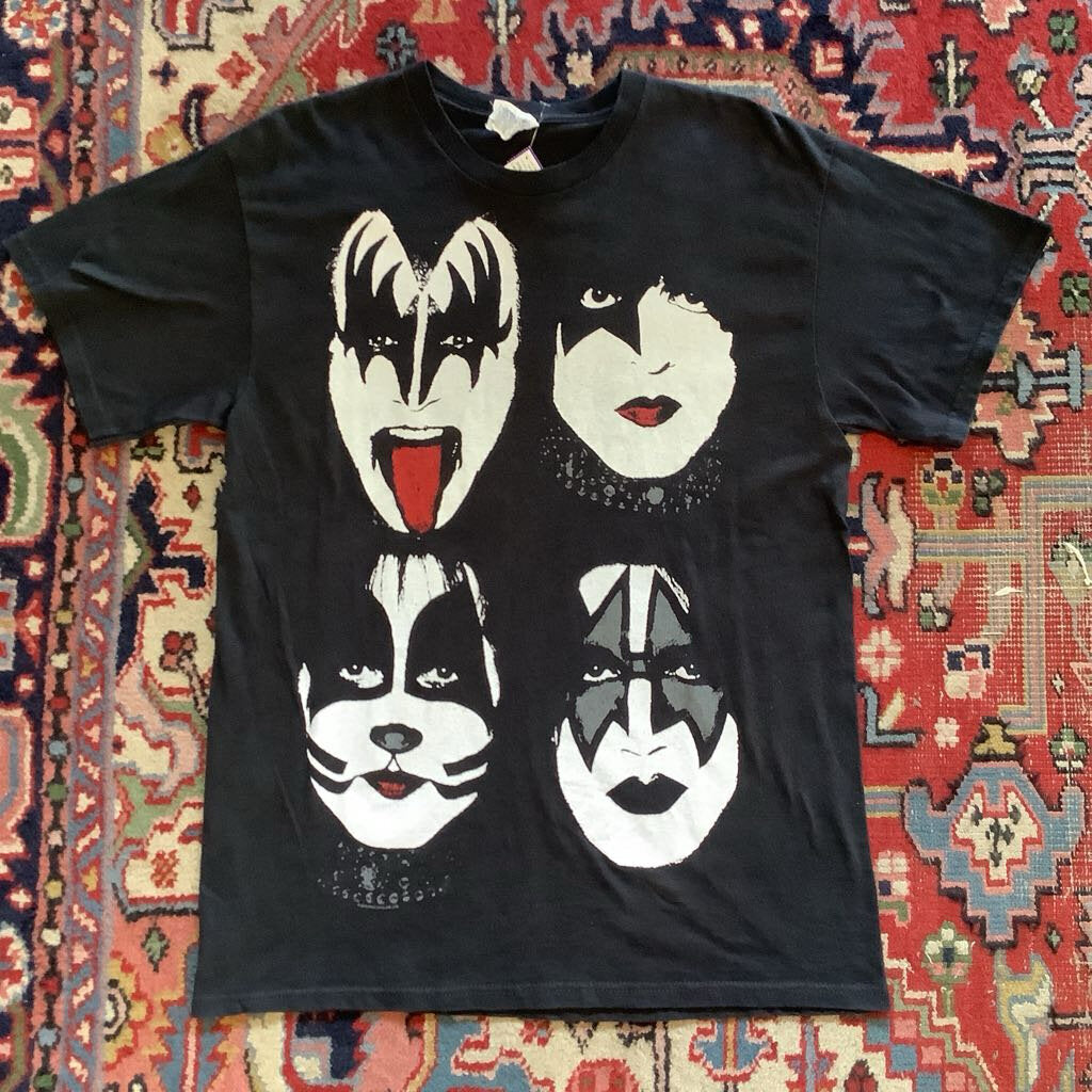 2010 Kiss T-shirt