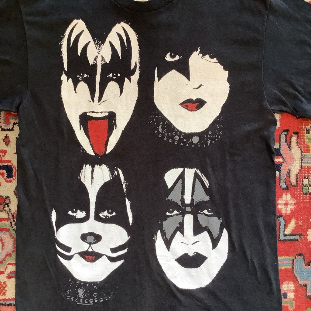 2010 Kiss T-shirt